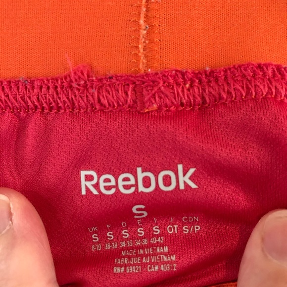 Reebok - Picture 3 of 8